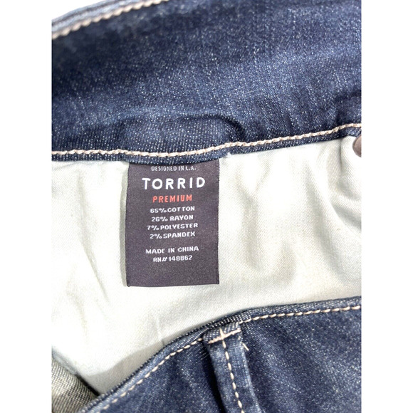 Torrid Capris SZ 24 NEW Lycra Super Stretch Crop Legging Blue Denim Rolled Cuffs - Picture 14 of 16